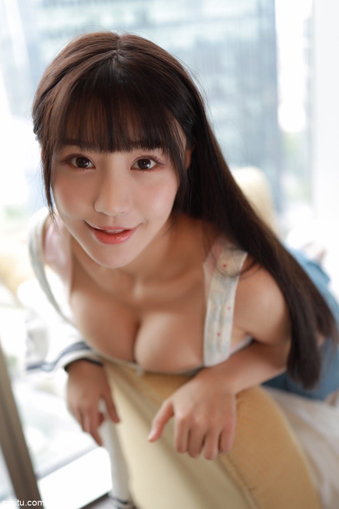 性感少女朱可儿上演短裙诱惑，露出肥臀引人后入(36)