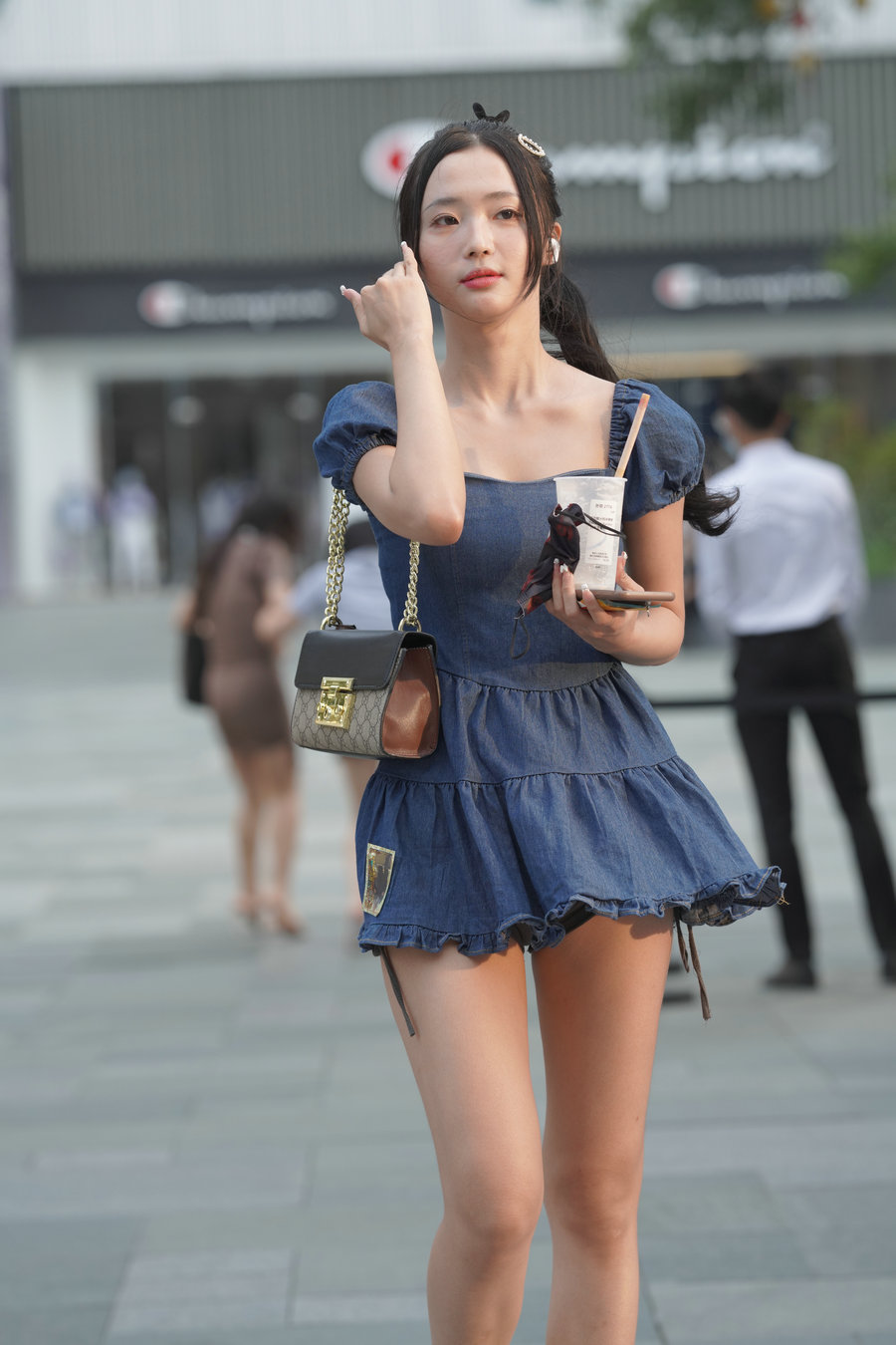 图片[1]-J3654 240P-2.74GB-多米街拍
