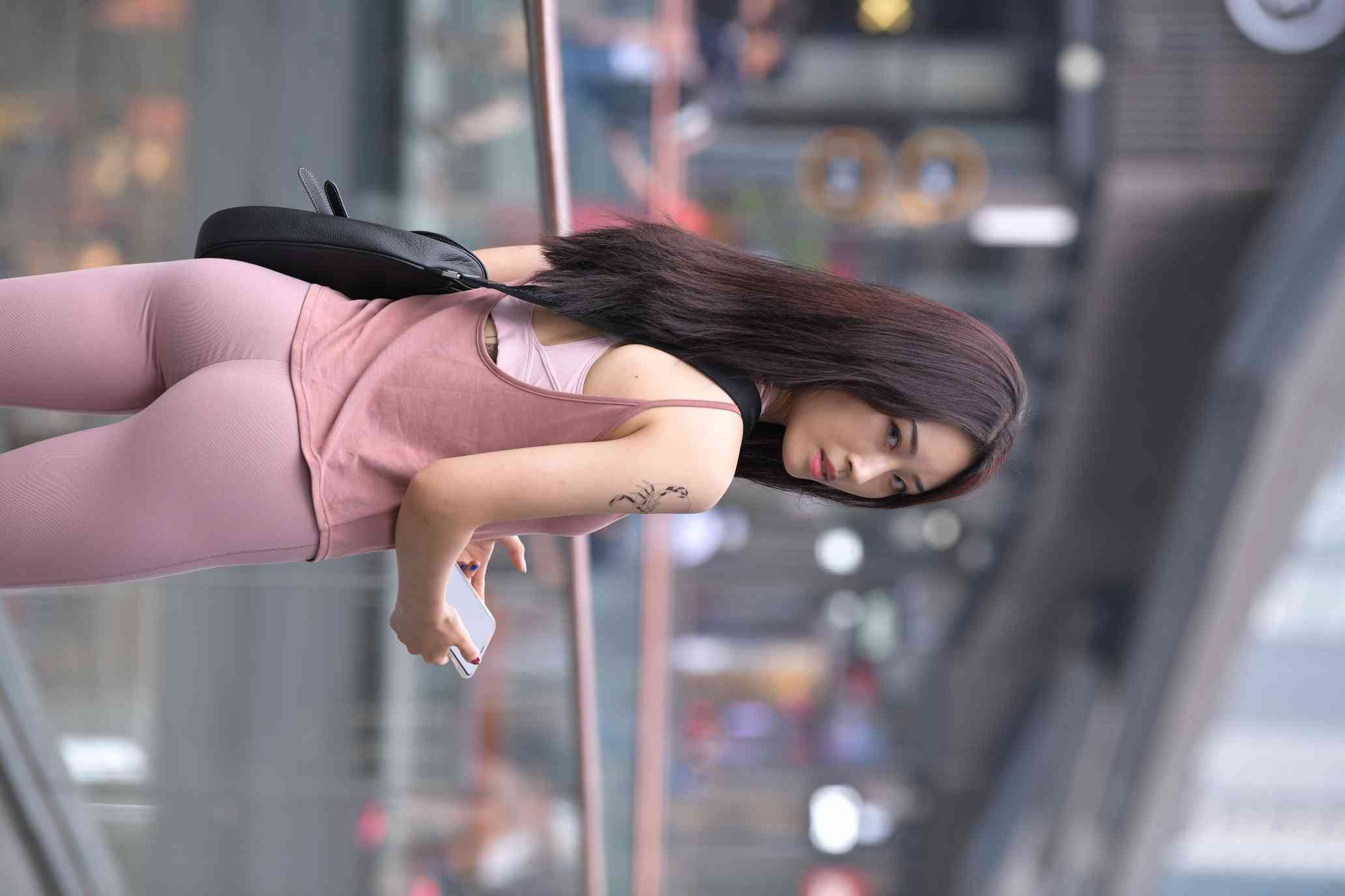 图片[2]-特别哇塞的瑜伽裤女人【217P】04018-多米街拍