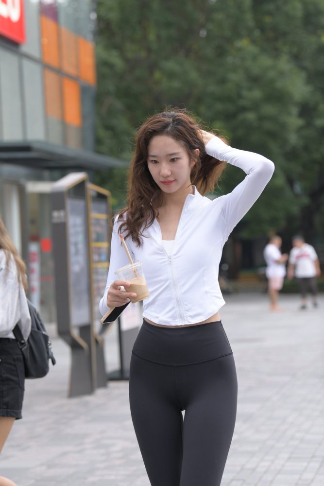 像刘亦菲的黑色瑜伽裤女孩J2237 340P1V-14.8GB-多米街拍