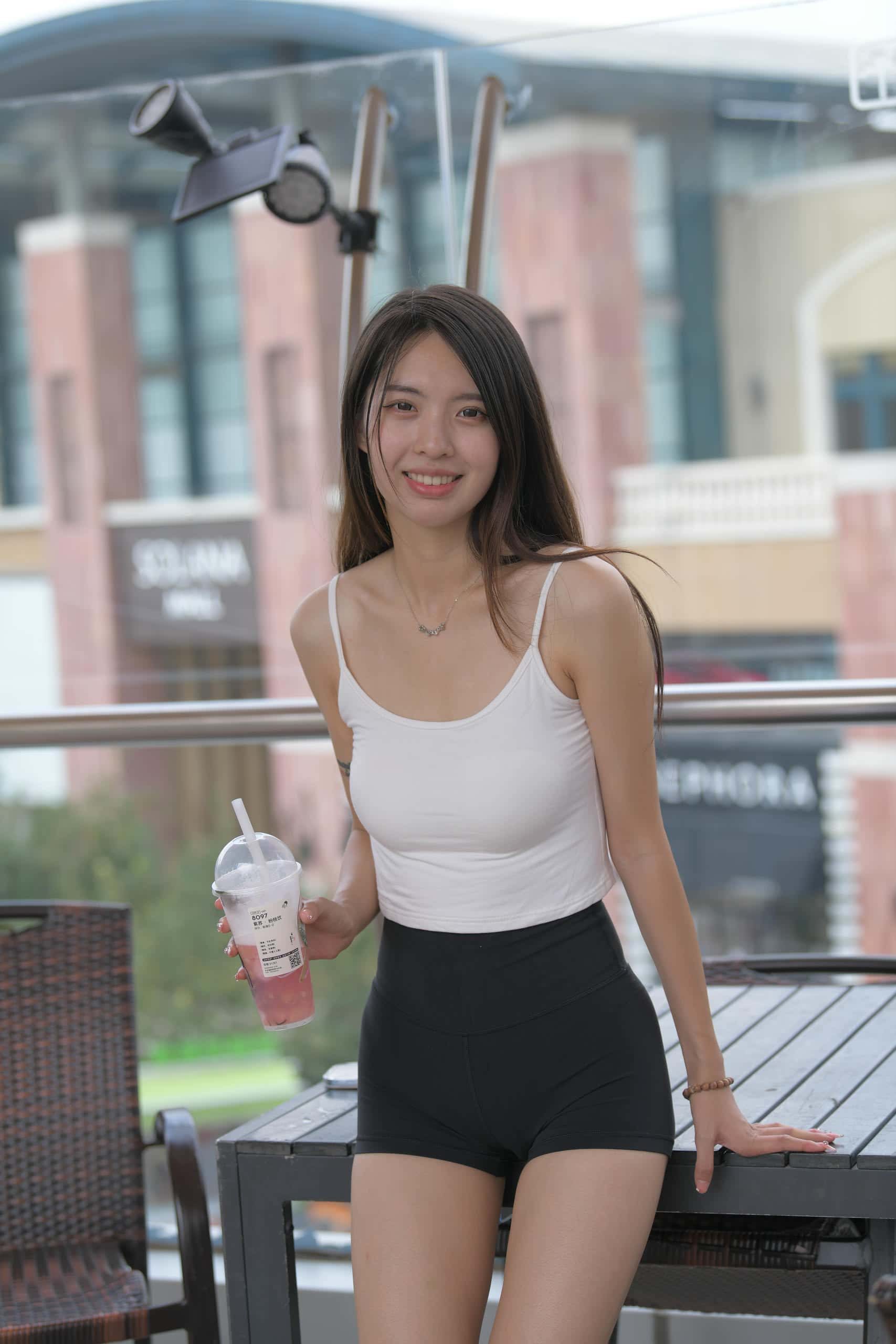 图片[2]-路上偶遇身材超好的妹子【887P】J4010-多米街拍