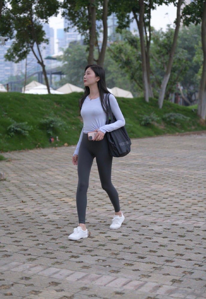 图片[2]-荡秋千的瑜伽裤女孩J2135 588P1V-20.8GB-多米街拍