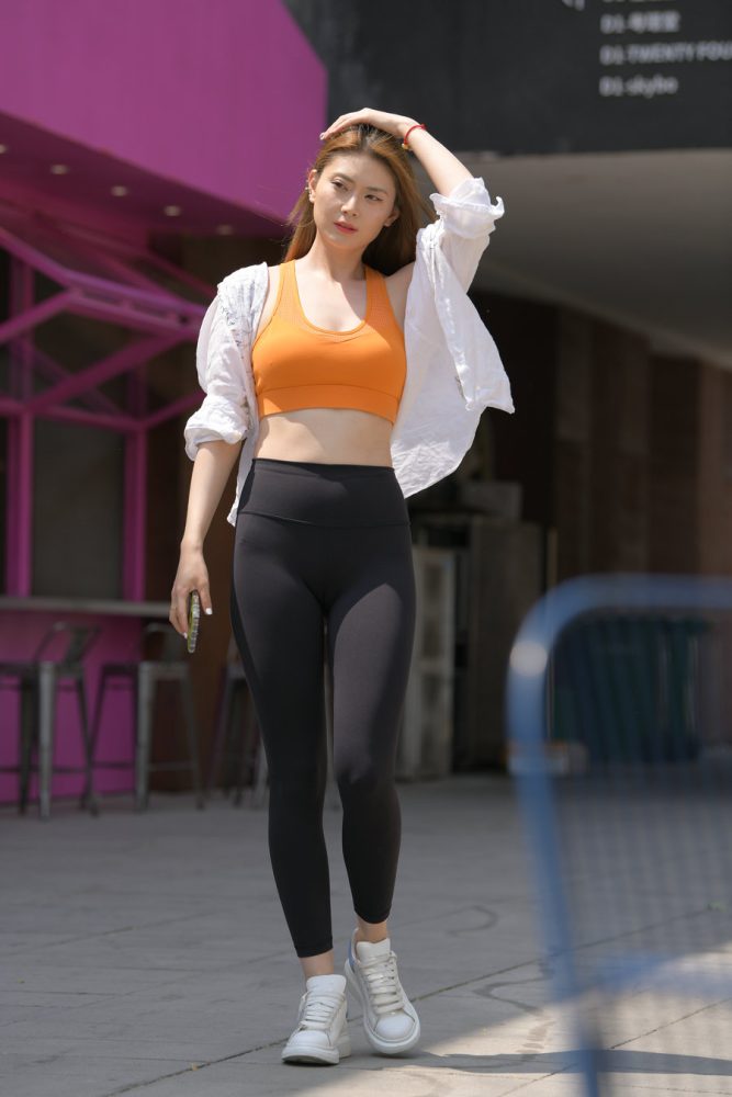 自信的瑜伽裤女孩J3670 712P-14.9GB-多米街拍