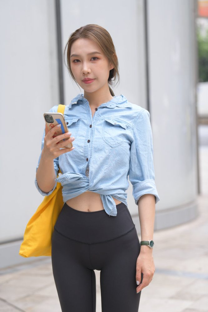 非常漂亮的瑜伽裤女孩J1990 733P1V-27.9GB-多米街拍