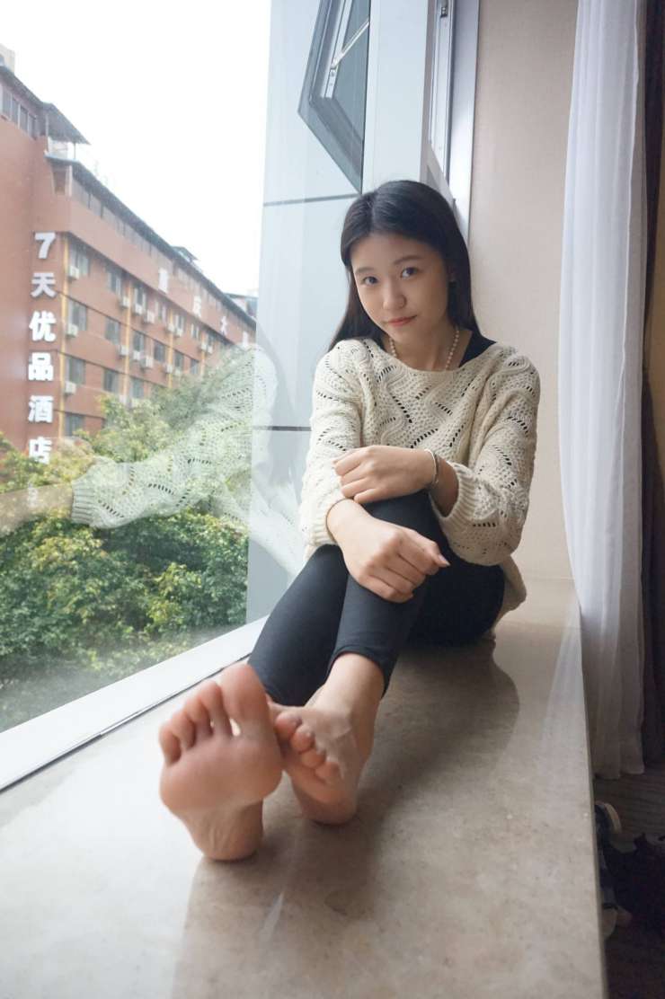 图片[3]-眼神很清澈的赤脚女孩【59P】20020-多米街拍