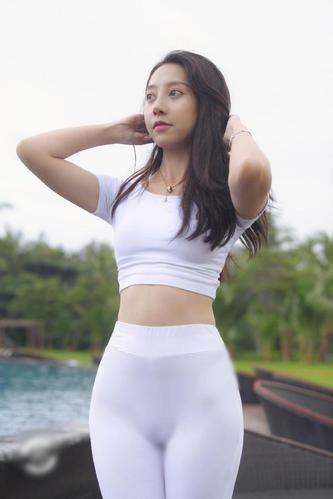 图片[2]-白色瑜伽裤柔情女孩 J1406 554P2V-21.1GB-多米街拍