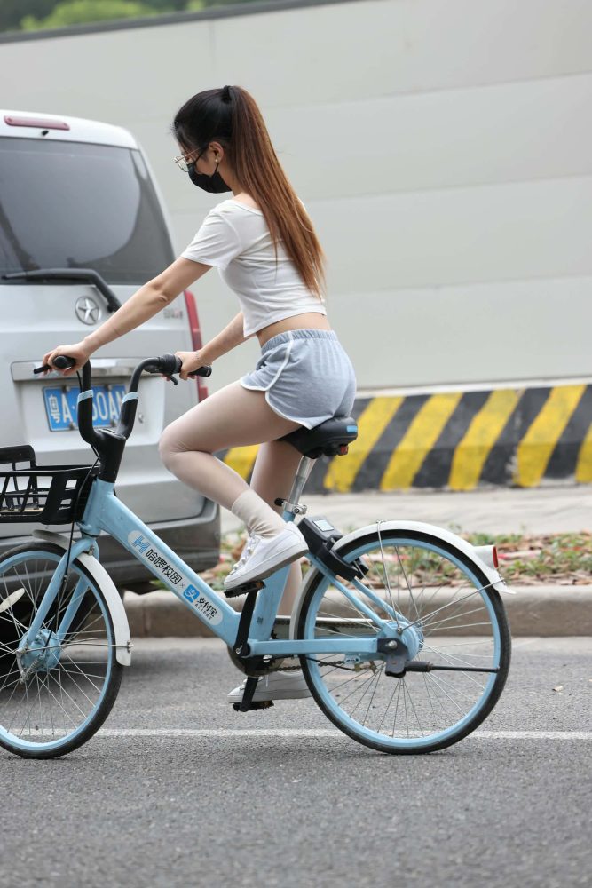 大学生半日游偶遇骑单车的妹子【148P】P0222-多米街拍