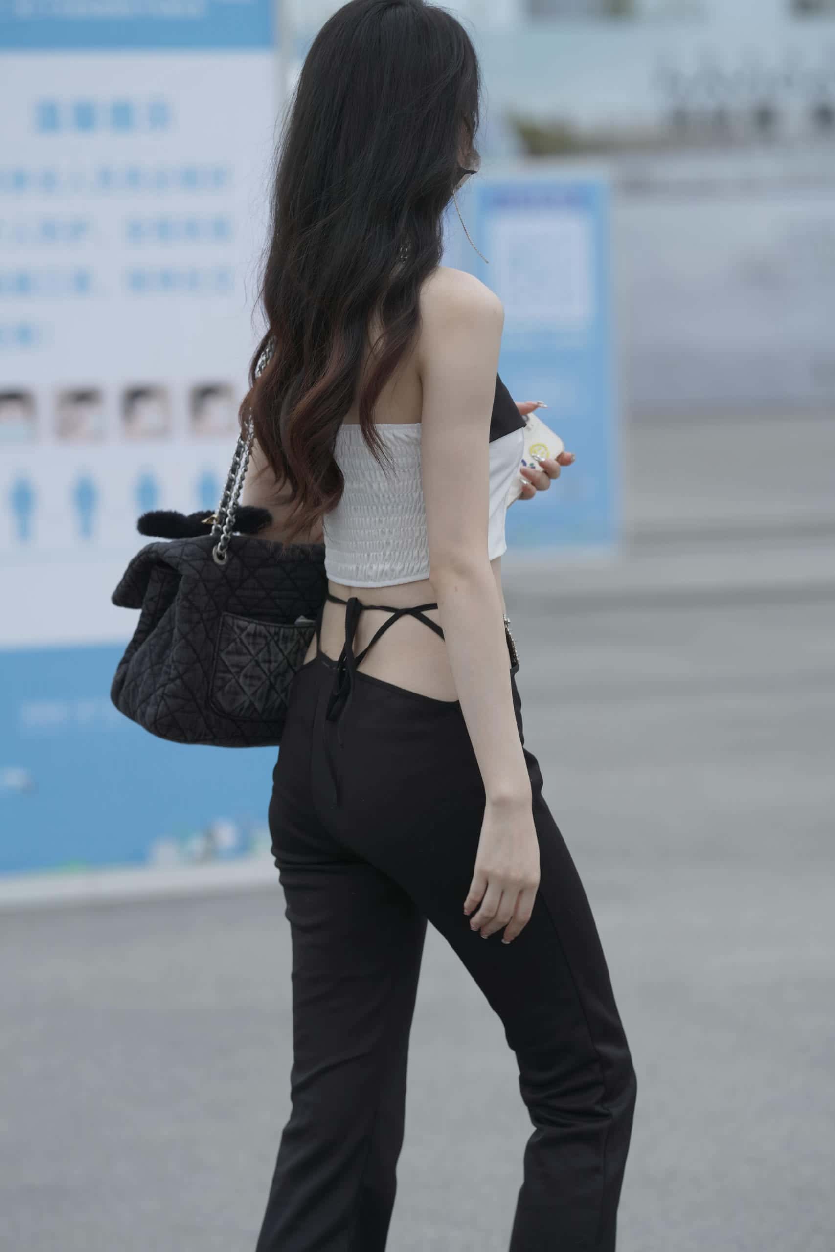 图片[2]-高挑曲线身材小姐姐【130P】P0224-多米街拍